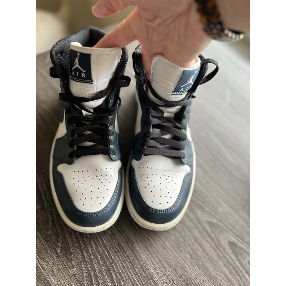 Size 8 - Air Jordan 1 Mid‎ Armory Navy